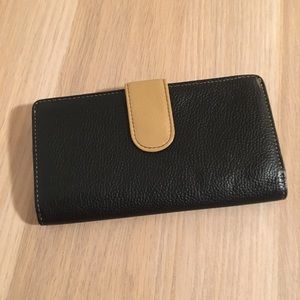 LAST CHANCE NWOT Leather wallet